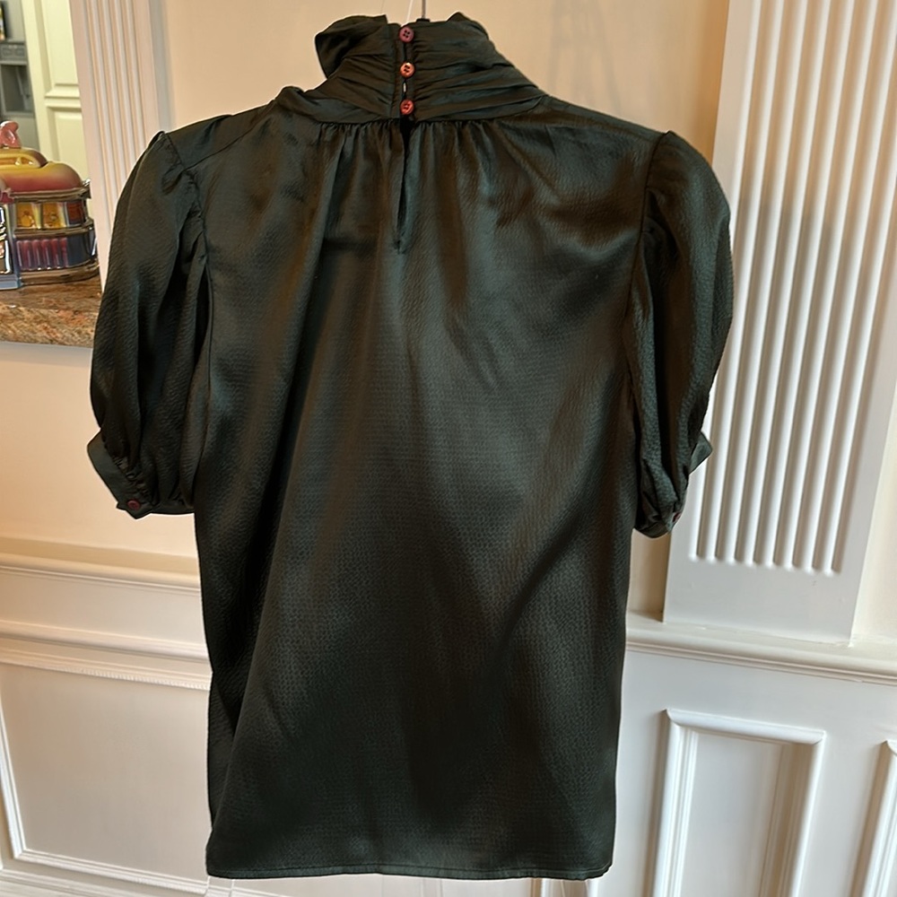 COPY - Dana Buchman Puff Sleeve Blouse - Picture 2 of 4